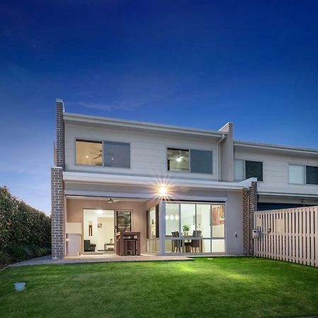 Fairway Village @ Windaroo Lakes Golf Club 외부 사진